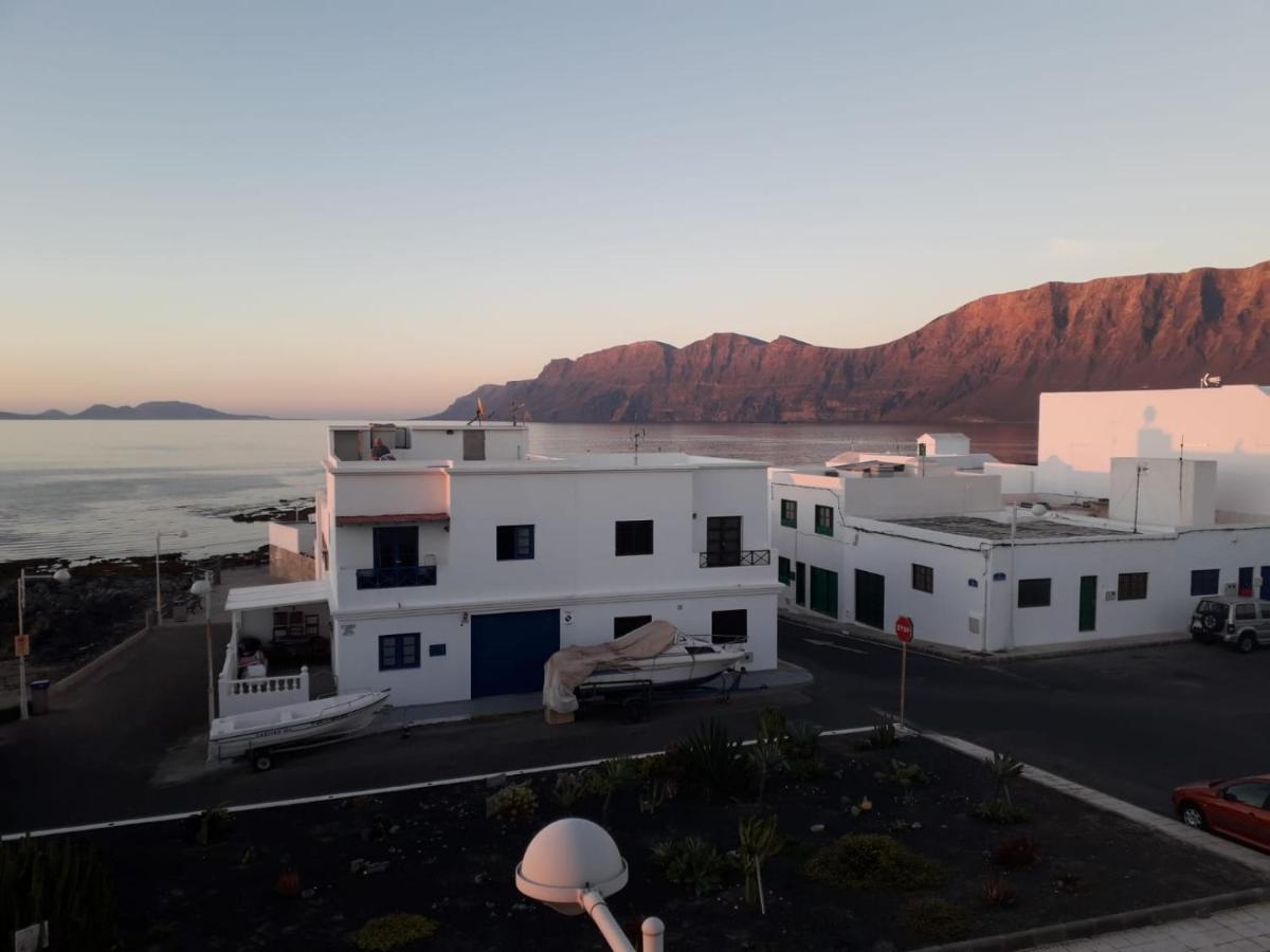 Casa Georgina Apartment Famara Exterior photo